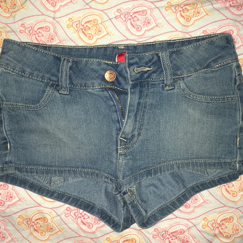 H & M Jean booty shorts